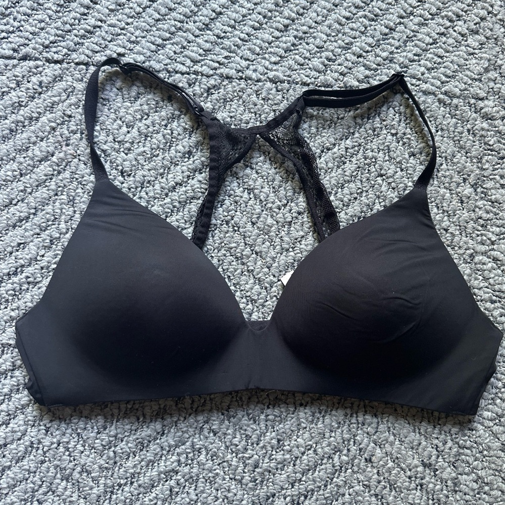 VS t-shirt lightly lined wireless bra